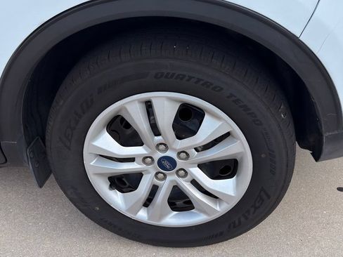 Used 2023 Ford Escape FWD image 12