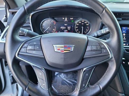 Certified 2022 Cadillac XT5 Luxury image 23