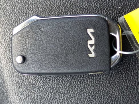Used 2023 Kia Sportage LX FWD image 27