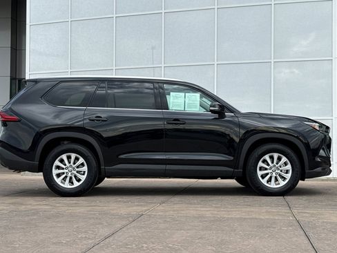 Certified 2025 Toyota Grand Highlander AWD image 3