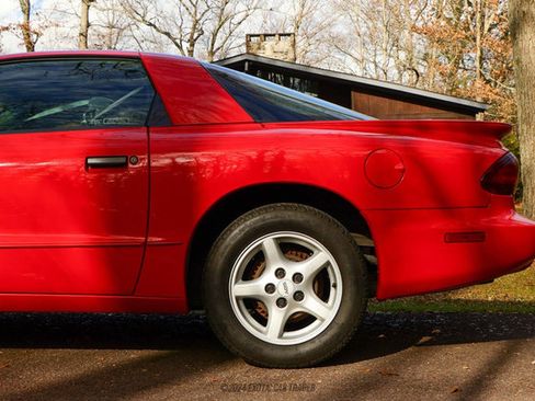 Used 1997 Pontiac Firebird Coupe w/ Opt Pkg image 5