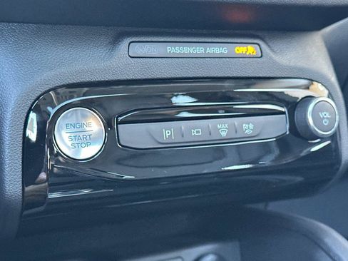 New 2025 Ford Escape SE w/ PHEV Premium Package image 18