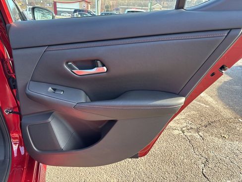 Used 2024 Nissan Sentra SR image 30