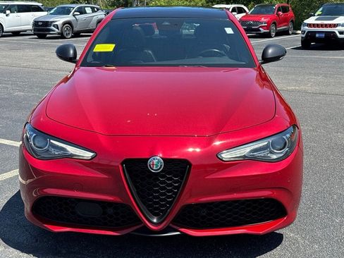 Used 2020 Alfa Romeo Giulia Ti Sport w/ Quick Order Package 22S Sport AWD/4WD image 2