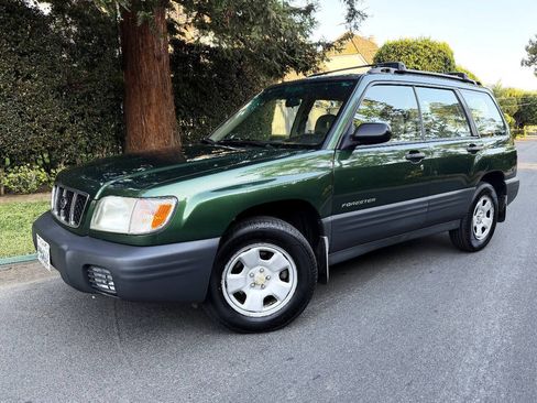 Used 2002 Subaru Forester L AWD/4WD image 3