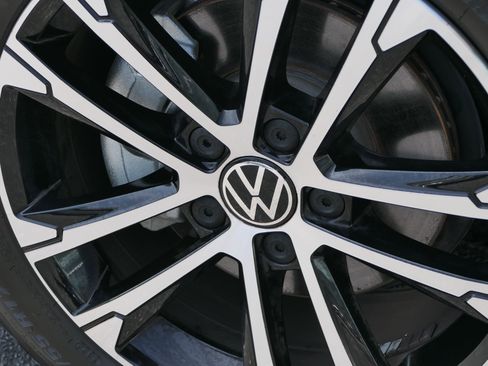 Used 2023 Volkswagen Jetta Sport FWD image 11