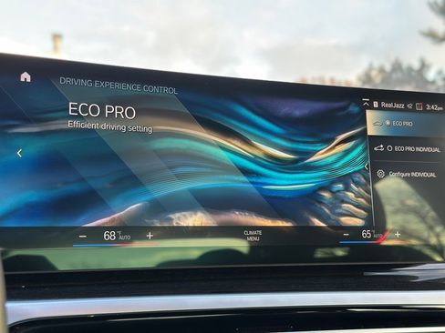 Used 2023 BMW 330i xDrive 330i xDrive w/ Premium Package image 43