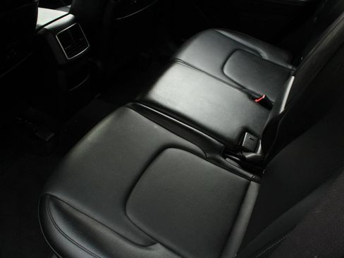 Used 2024 Kia Sportage EX FWD image 19