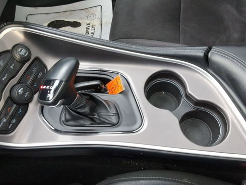 Used 2022 Dodge Challenger R/T w/ Plus Package image 18