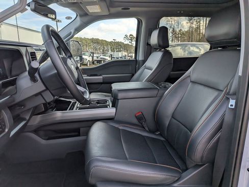 Certified 2026 Ford F250 Lariat w/ Black Appearance Package image 21