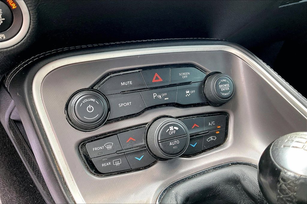 Used 2022 Dodge Challenger R/T RWD image 31