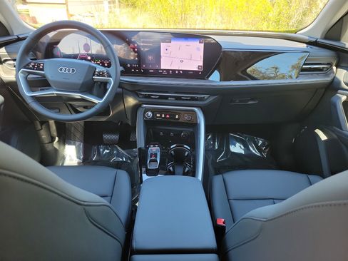 New 2025 Audi Q5 Premium Plus image 12