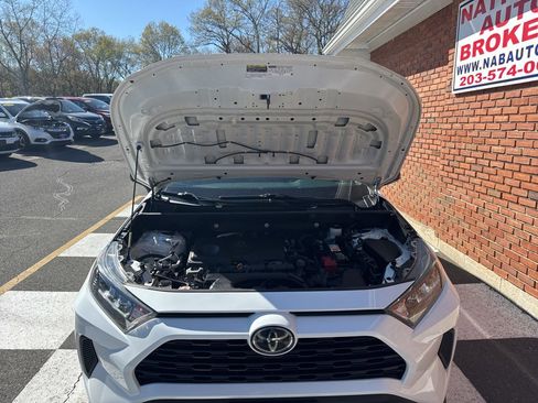 Used 2019 Toyota RAV4 LE w/ All Weather Liner Package AWD/4WD image 32
