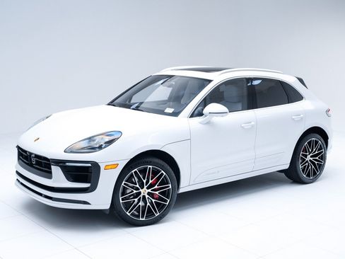 Certified 2026 Porsche Macan S AWD/4WD image 1