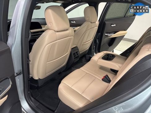 Used 2025 Cadillac XT4 Premium Luxury w/ Technology Package image 24
