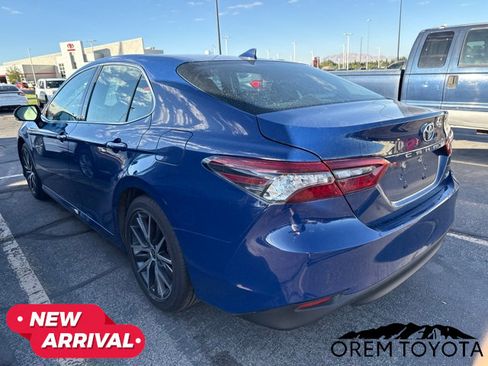 Used 2024 Toyota Camry XLE w/ Cold Weather Package FWD image 3