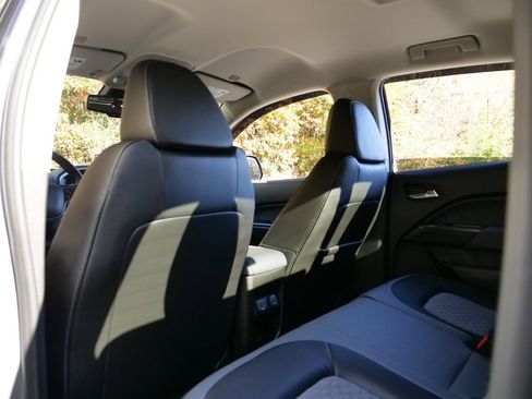 Used 2022 Chevrolet Colorado Z71 image 27