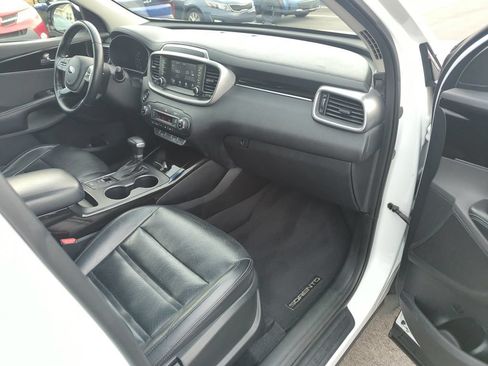 Used 2020 Kia Sorento EX AWD/4WD image 38