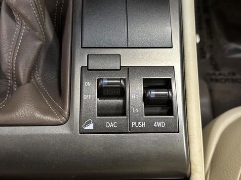 Used 2016 Lexus GX 460 460 image 24