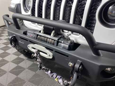 Used 2020 Jeep Gladiator Mojave w/ Dual Top Group AWD/4WD image 12