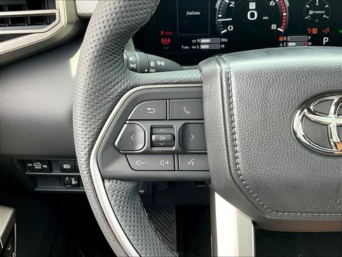 New 2026 Toyota Tundra Limited AWD/4WD image 24