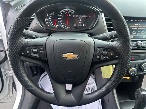 Used 2021 Chevrolet Trax LS w/ Tint and Cruise Package image 13