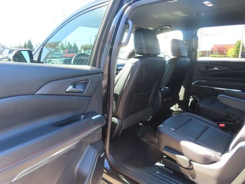 Used 2025 Chevrolet Traverse Z71 w/ Enhanced Driving Package AWD/4WD image 20