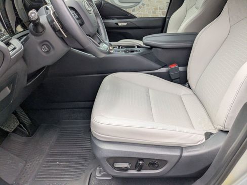 Used 2025 Lexus TX 350 FWD w/ Technology Package image 5