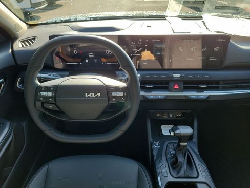 New 2026 Kia K4 EX FWD image 17