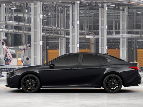 New 2026 Toyota Camry Hybrid FWD image 6