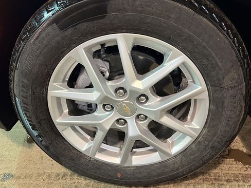 Used 2024 Chevrolet Equinox LS w/ LS Convenience Package image 15