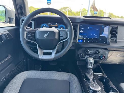Used 2025 Ford Bronco 4-Door AWD/4WD image 12