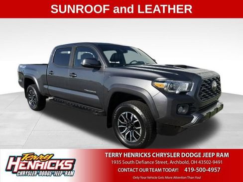 Used 2021 Toyota Tacoma TRD Off-Road AWD/4WD image 1