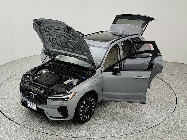 New 2026 Volvo XC60 T8 Ultra w/ Protection Package Premier AWD/4WD image 37