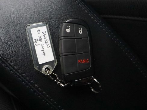 Used 2024 Jeep Compass Sport AWD/4WD image 28