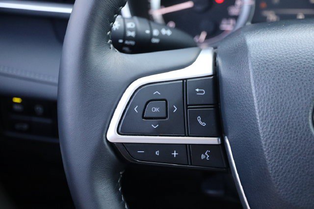 Used 2023 Toyota Highlander XSE AWD/4WD image 14