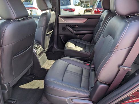 Used 2025 MAZDA CX-90 3.3 Turbo w/ Preferred Package AWD/4WD image 18