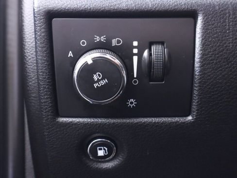 Used 2015 Jeep Grand Cherokee Laredo w/ Quick Order Package 23E AWD/4WD image 10