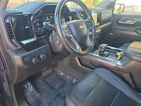 Used 2023 Chevrolet Silverado 1500 LTZ w/ LTZ Convenience Package II AWD/4WD image 10