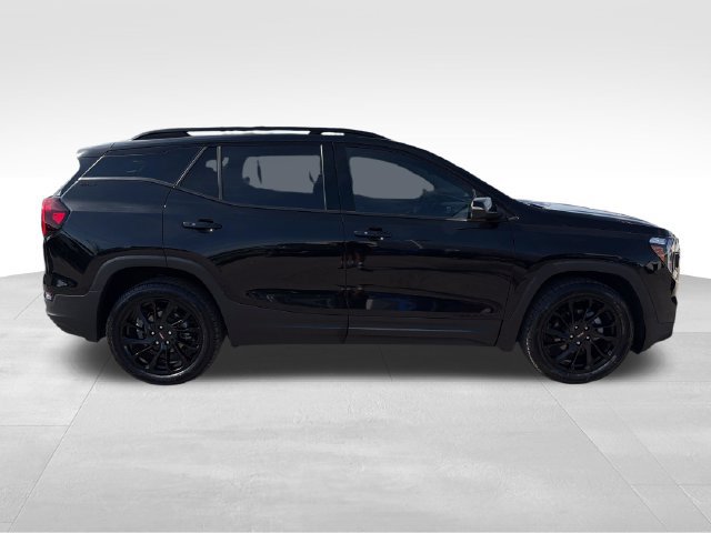 Used 2023 GMC Terrain SLT w/ Infotainment Package II FWD image 8