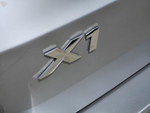 Used 2025 BMW X1 xDrive28i AWD/4WD image 30