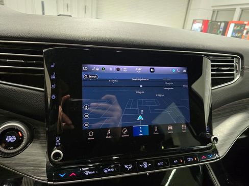 Used 2024 Jeep Wagoneer Series II w/ Flexible Seating Group image 23