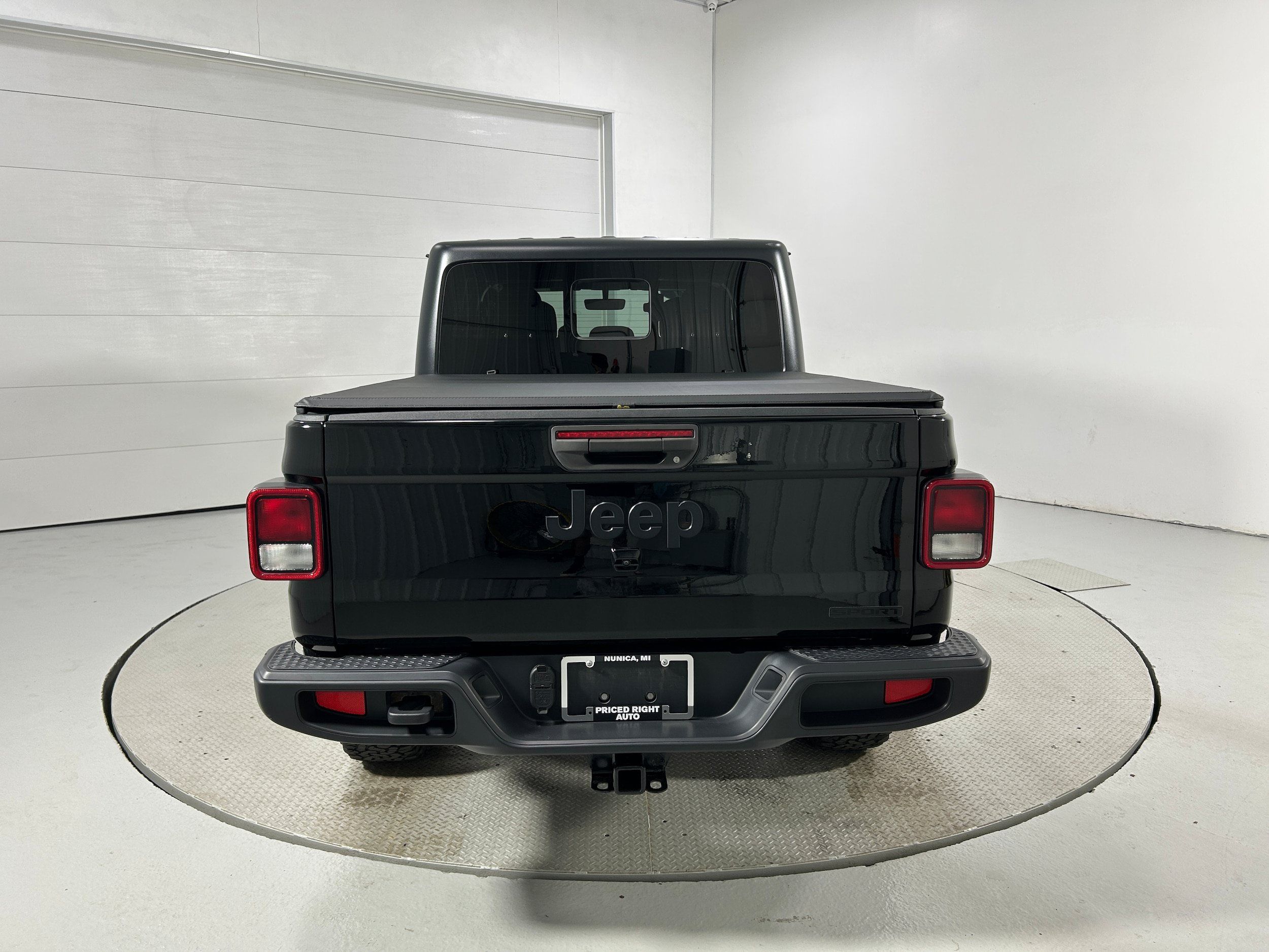 Used 2021 Jeep Gladiator Sport AWD/4WD image 31