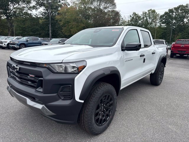 New 2026 Chevrolet Colorado Trail Boss AWD/4WD image 2