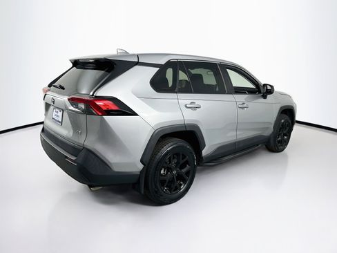 Used 2023 Toyota RAV4 LE FWD image 5