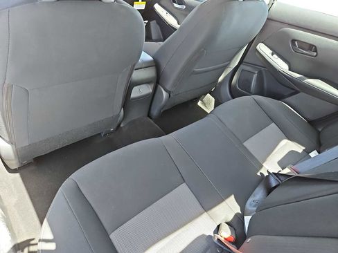 Used 2025 Nissan Sentra SV FWD image 18