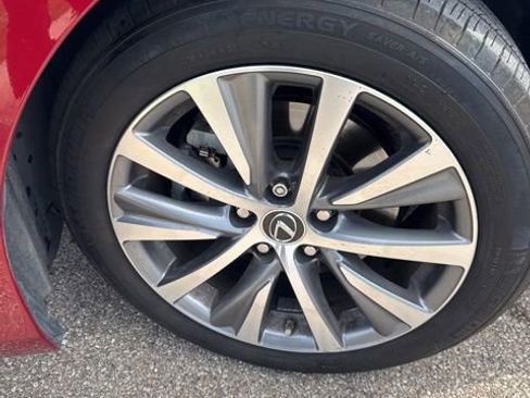 Used 2021 Lexus ES 300h w/ Premium Package image 4