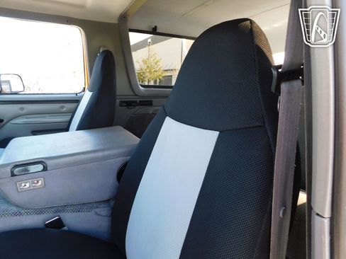 Used 1996 Ford Bronco image 10