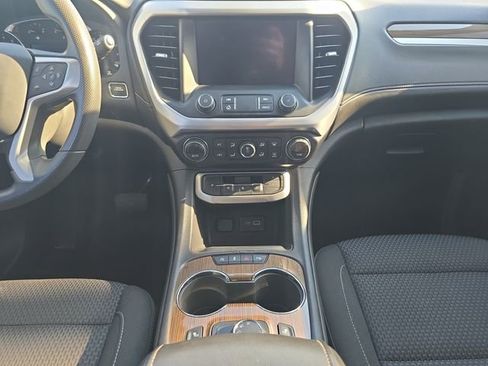 Used 2023 GMC Acadia SLE w/ Driver Convenience Package FWD image 11