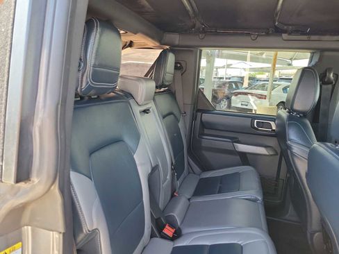 Used 2022 Ford Bronco Outer Banks image 13
